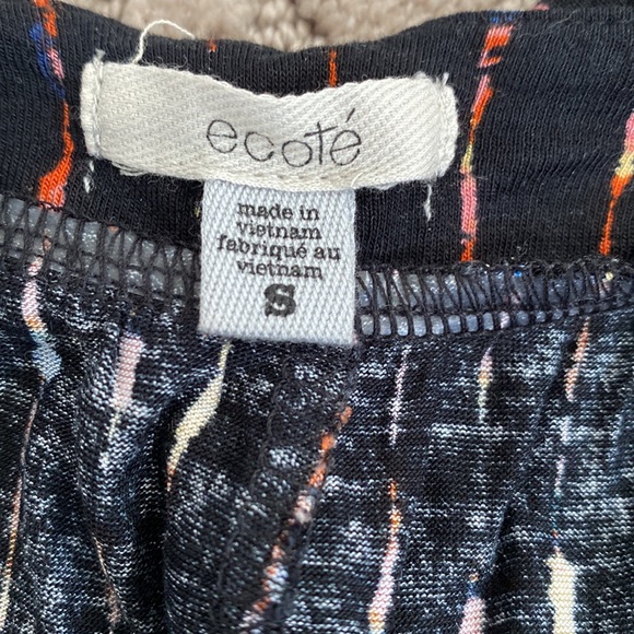 Ecoté Romper - Picture 3 of 3